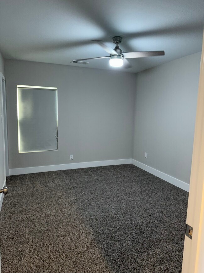 Foto del edificio - 907 S Ravinia Dr