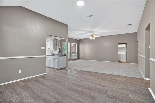 Building Photo - 549 Dylan Ct