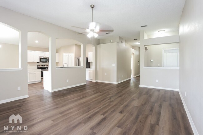 Foto del edificio - 10166 Rising Mist Ln