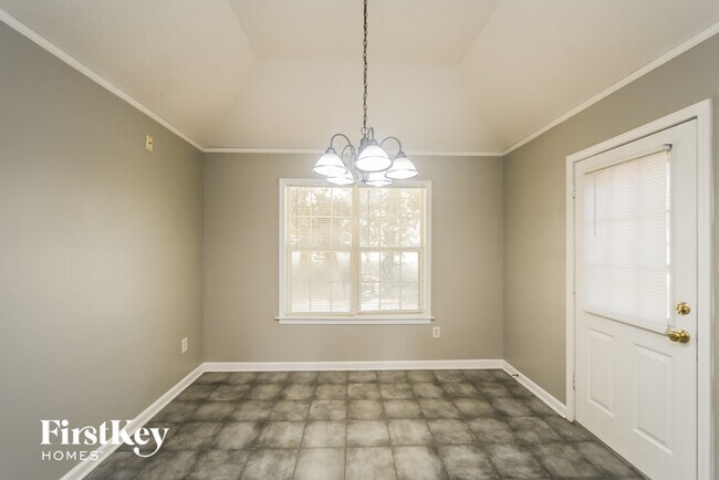 Building Photo - 7209 Heritage Oak Drive
