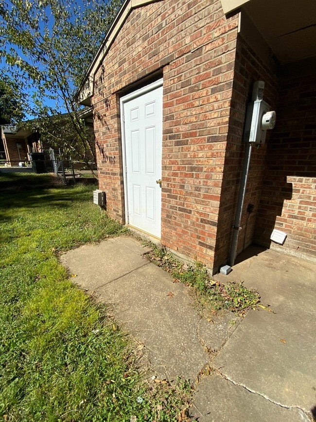 Building Photo - 3474 Old Mill Ln