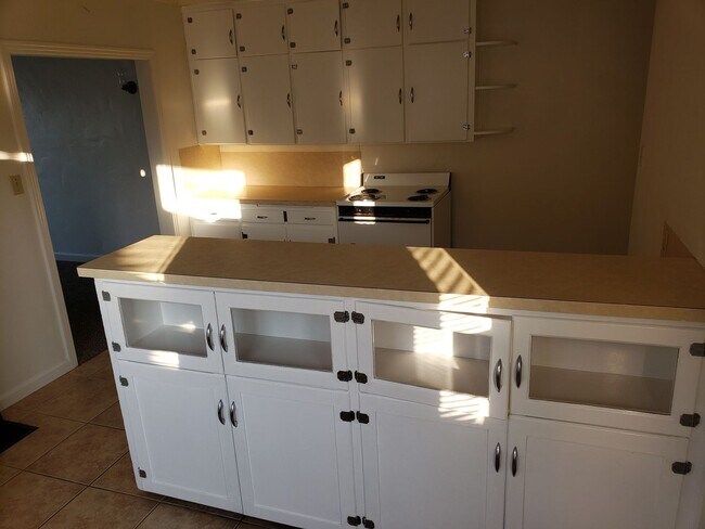 Foto del edificio - Affordable 1bed/1bath Duplex in Riverbank