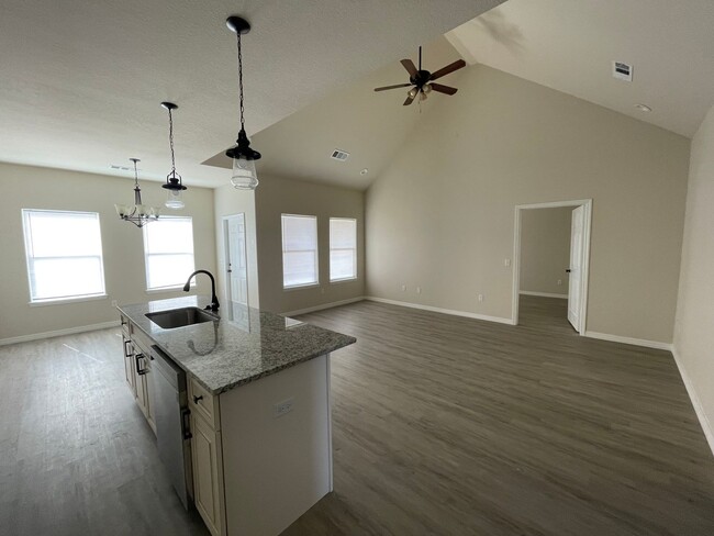 Building Photo - NEW BUILD Durant 4 bed 2 Bath 1 story sing...