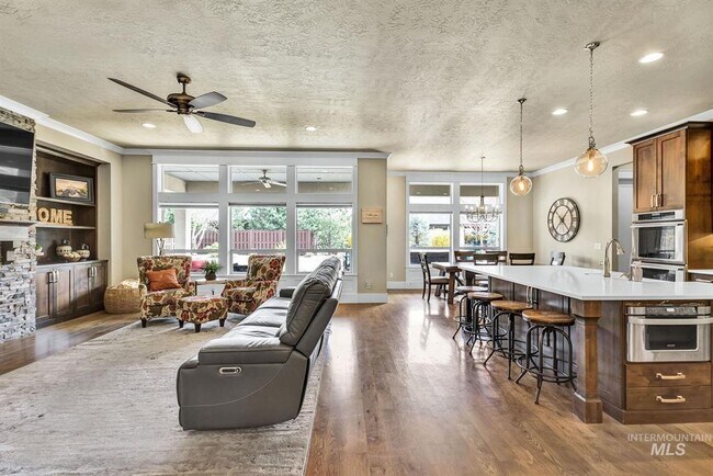 Great Room - 2962 S Bergman Way