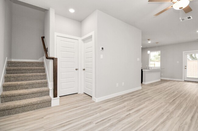 Photo - 17129 White Acer Wy House