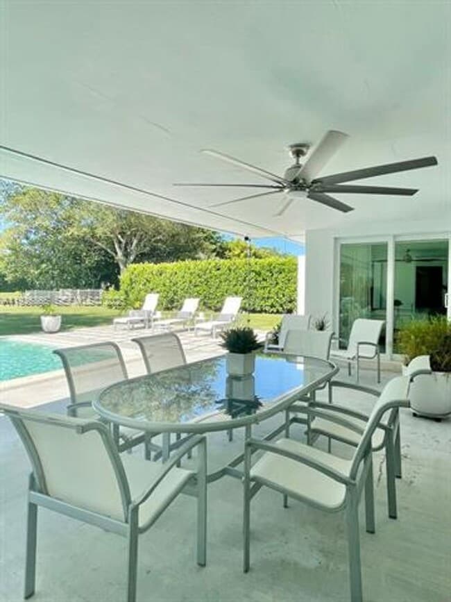 Foto del edificio - 9121 SW 85th St