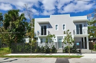 Building Photo - 3823 Thomas Ave