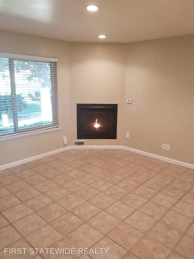 Foto del edificio - 401 Cedargate Ln