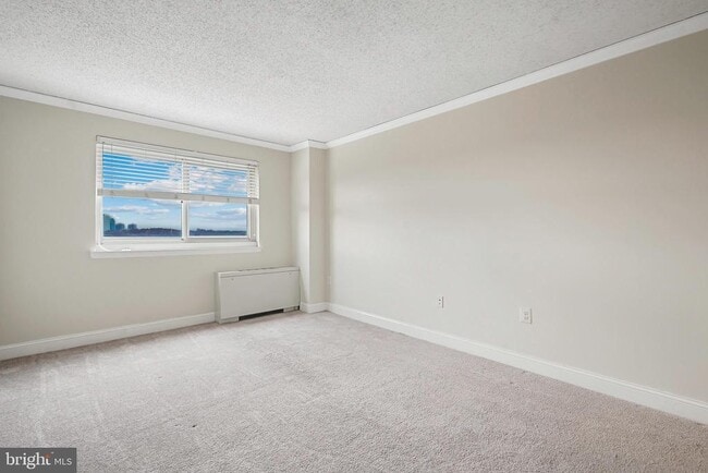 Foto del edificio - 1225 Martha Custis Dr