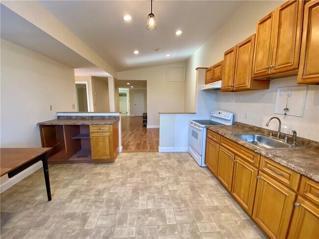 Foto del edificio - 16 Clearview Ave