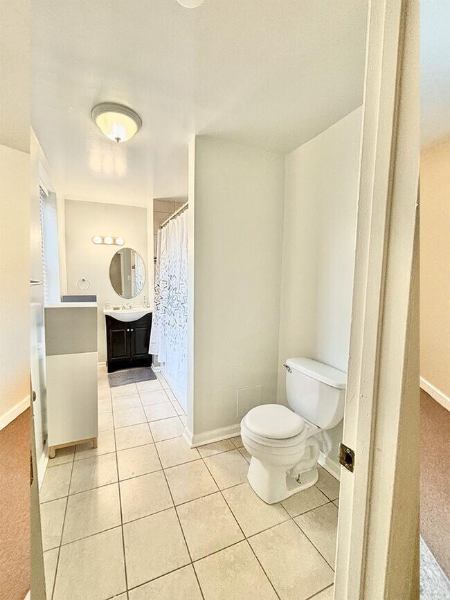 Foto del edificio - 815 N Caroline St