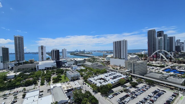 Foto del edificio - 1600 NE 1st Ave