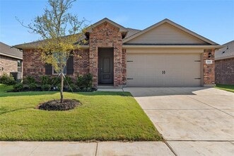 Building Photo - 552 Crestridge Dr N