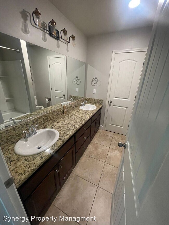 Building Photo - 4 br, 2 bath House - 9508 Mountain Aspen Ln