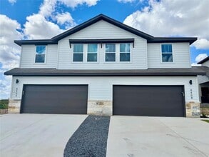 Building Photo - 840 Staglin St