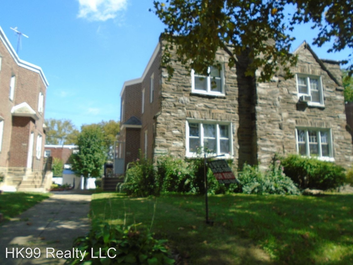 Primary Photo - 3 br, 2.5 bath House - 3029 Cottman Ave.