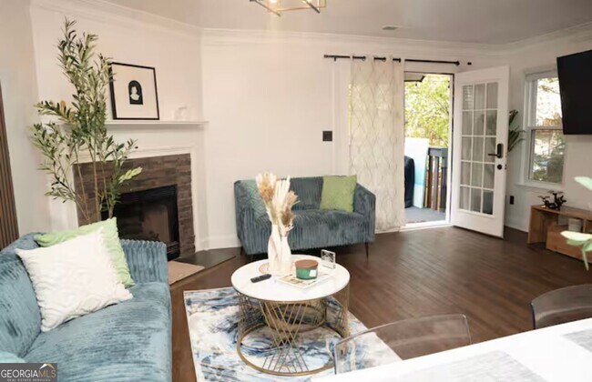 Foto del edificio - 144 Willow Stream Ct