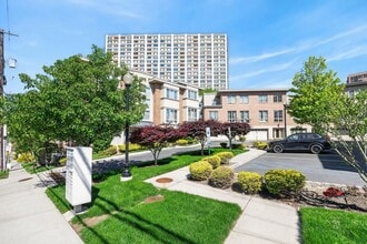 Building Photo - 200 Laird Ave