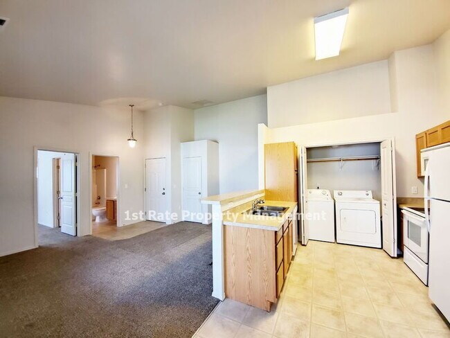 Building Photo - 4977 W Intrepid Ln