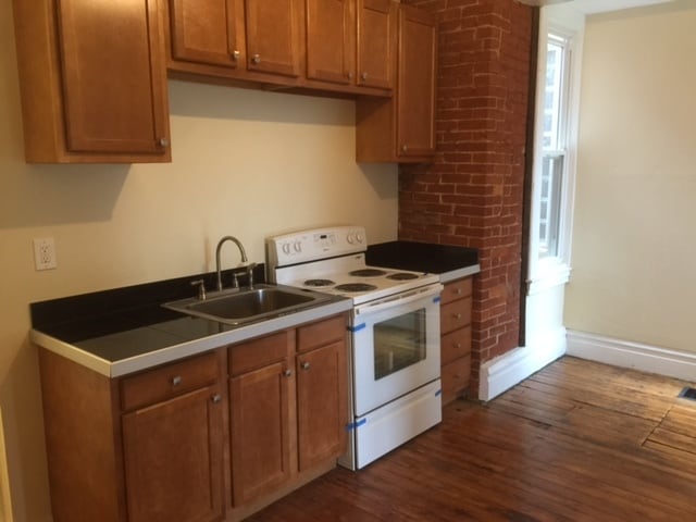 Building Photo - 6049 Stanton Ave