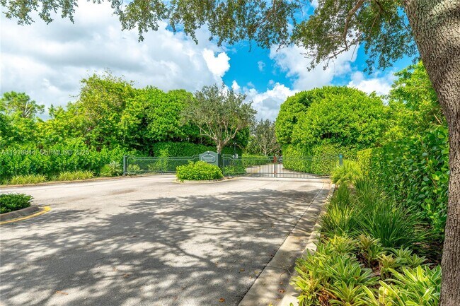 Foto del edificio - 11609 SE Florida Ave