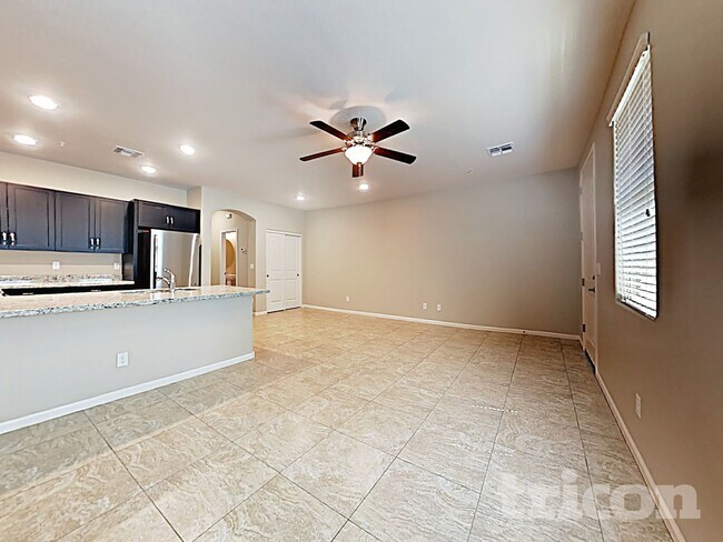 Foto del edificio - 12575 W Gentle Rain Rd