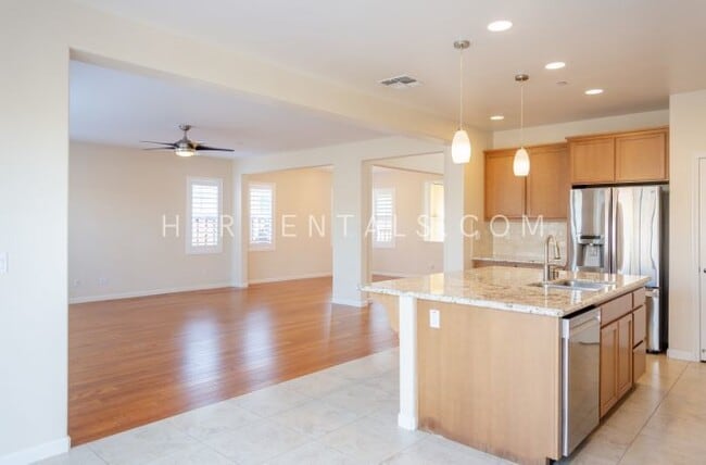 Building Photo - Questa Village - Mountain House- Spacious ...