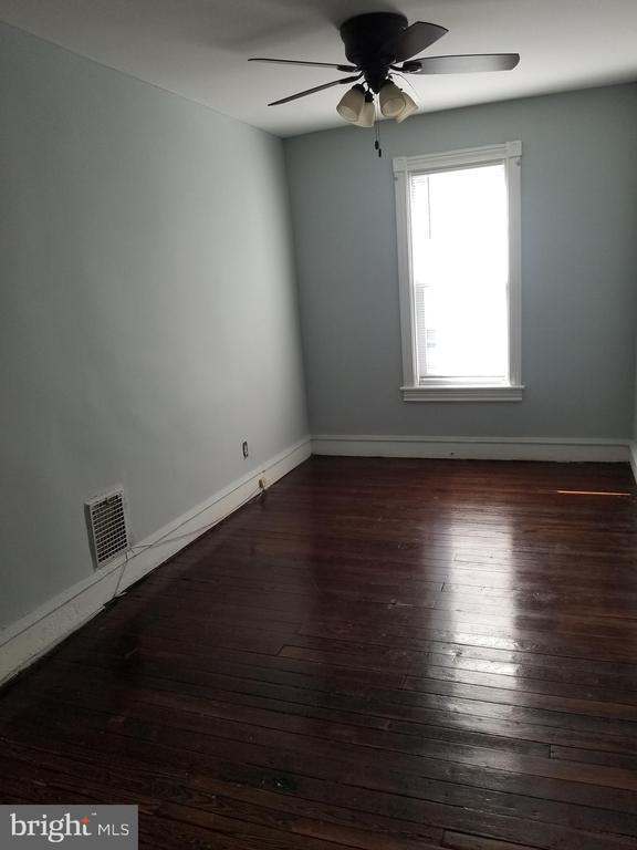 219 Woodlawn Terrace Unit 1, Collingswood, NJ 08108 Room for Rent in
