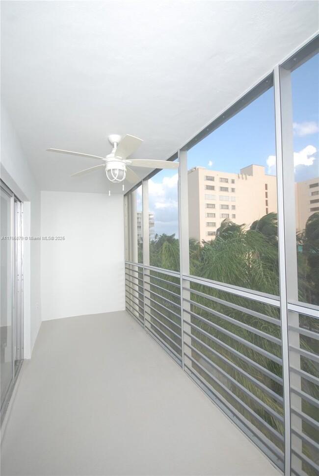 Foto del edificio - 301 Sunrise Dr
