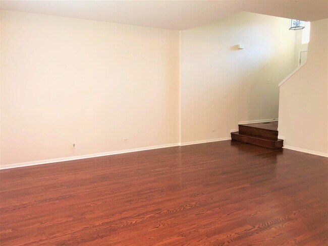 Building Photo - 1473 Yellowstone Dr