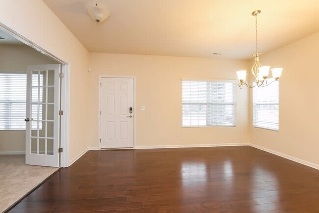 Building Photo - 186 Glastonbury Dr