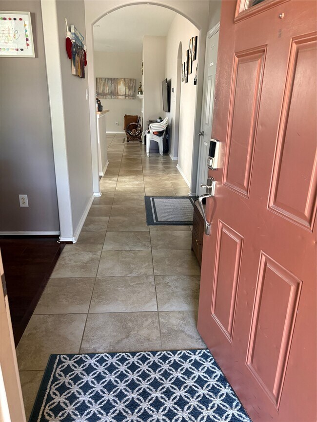 Foto del edificio - 5122 Forest Sage Ln