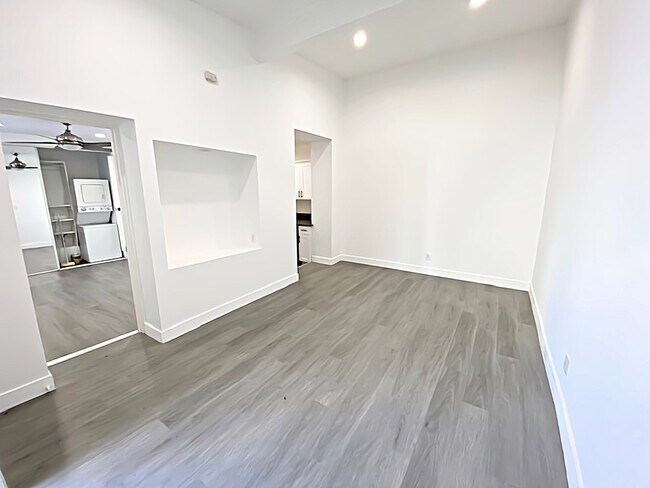 Foto del edificio - 6524 Orange St