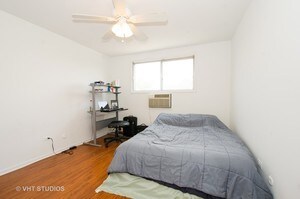 Primary Photo - 9445 Kenton Ave