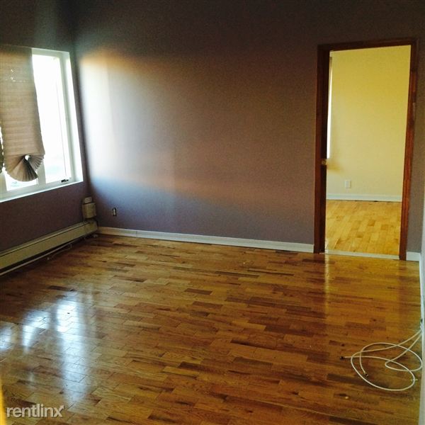 Building Photo - 483 Avenue Y
