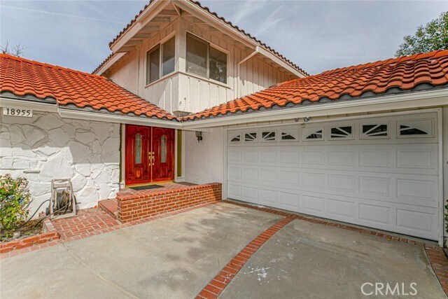 Building Photo - 18955 Los Alimos St