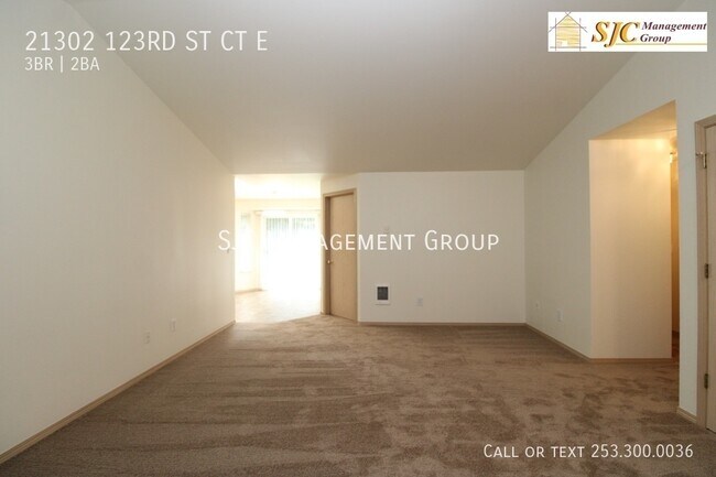 Building Photo - One story duplex for rent in Bonney Lake