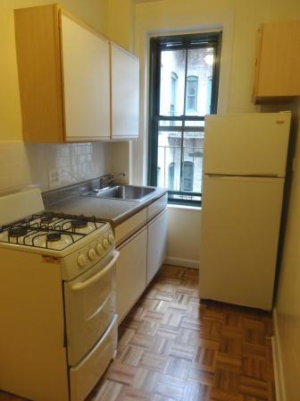 Foto del edificio - 536 E 79th St