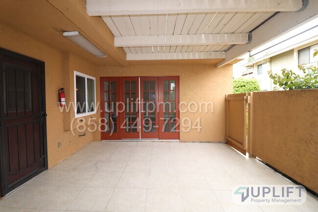 Foto del edificio - 3 bed, 2.5 bath Home in Charming Neighborh...