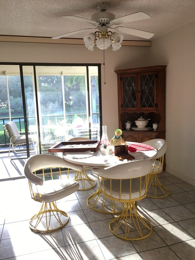 Foto del edificio - 4218 SE 20th Pl