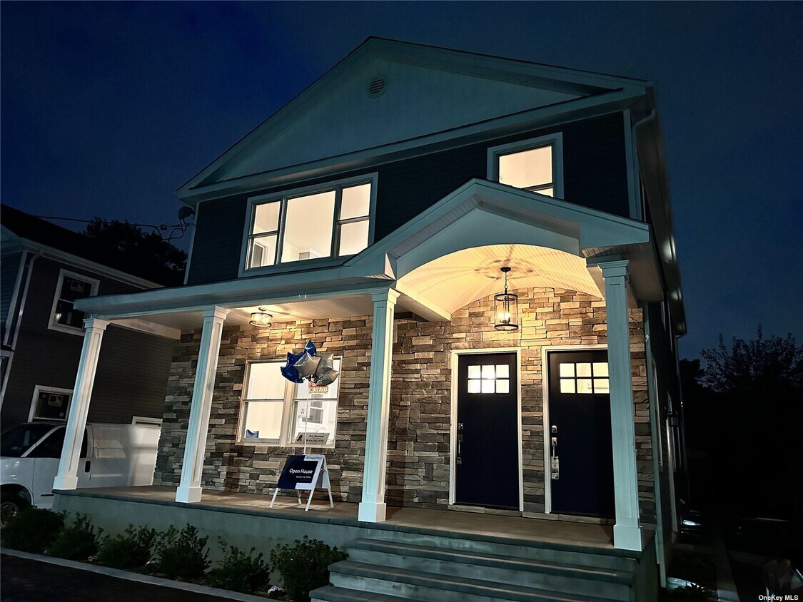 Foto principal - 211 Nassau Blvd