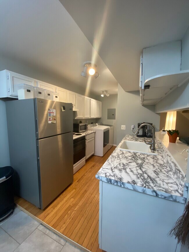 Foto del edificio - 3133 Sunnyside Ct