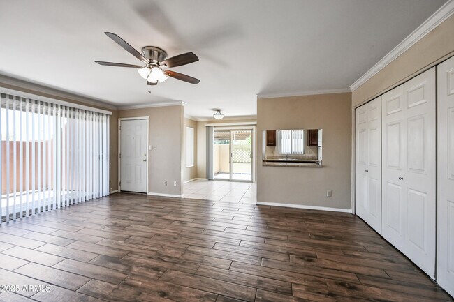 Foto del edificio - 3500 Hayden Rd