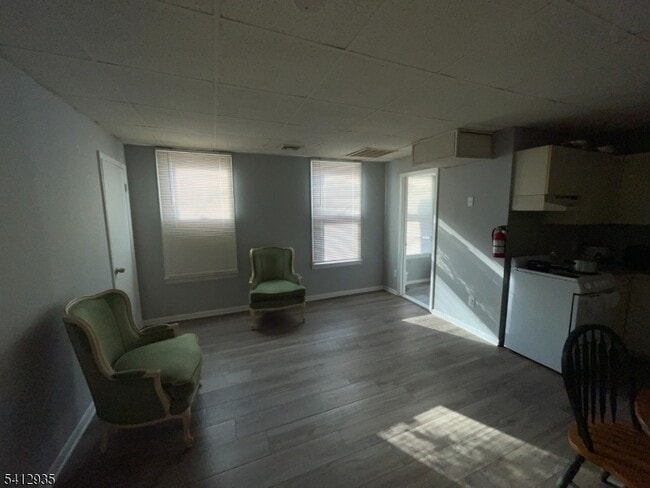 Building Photo - 44 N Sussex St