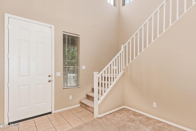 Building Photo - 14768 W Poinsettia Dr