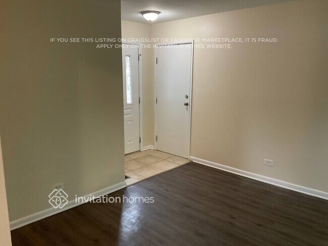 Foto del edificio - 17771 Sarah Ln