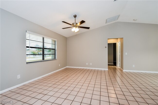 Building Photo - 9076 Pineapple Rd