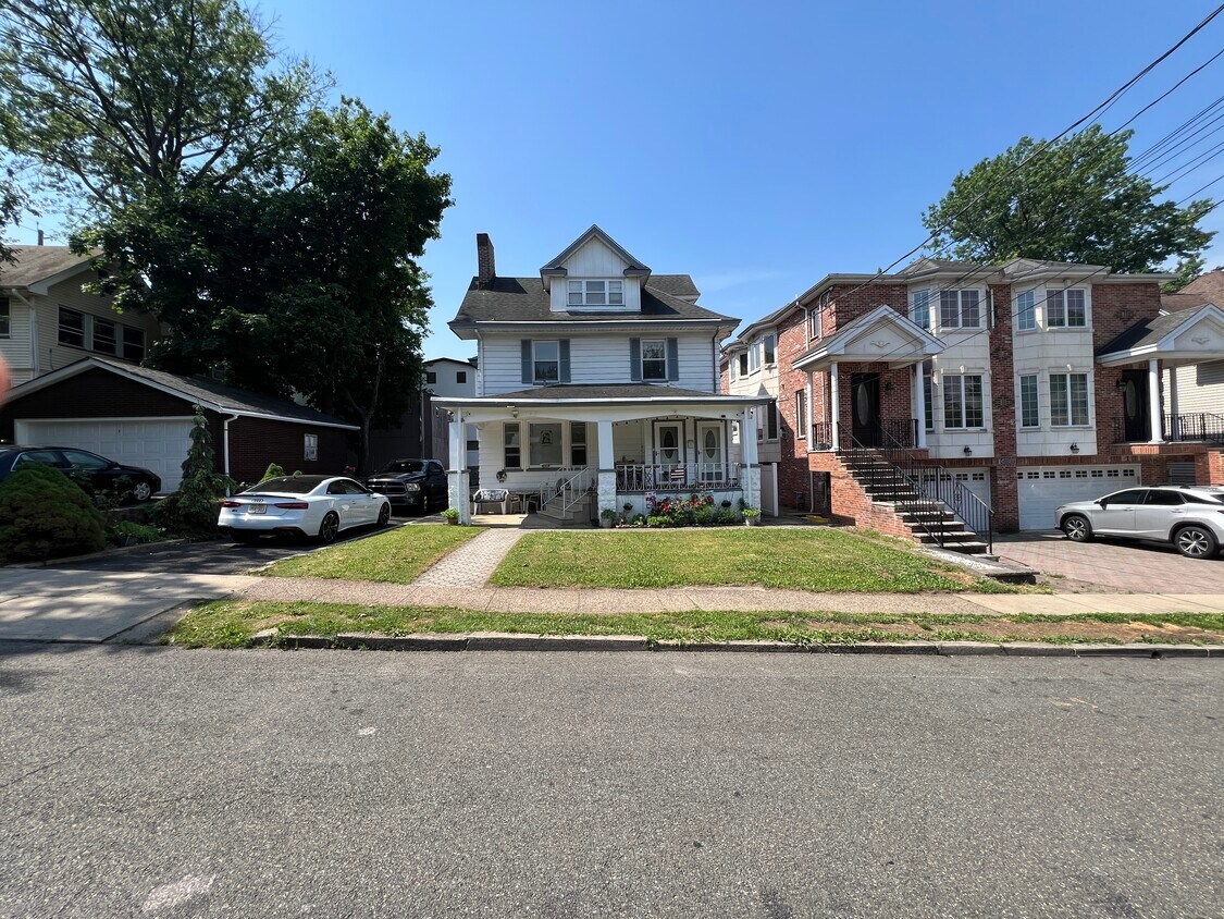 108 Henry St Unit 2, Palisades Park, NJ 07650 Apartments in Palisades