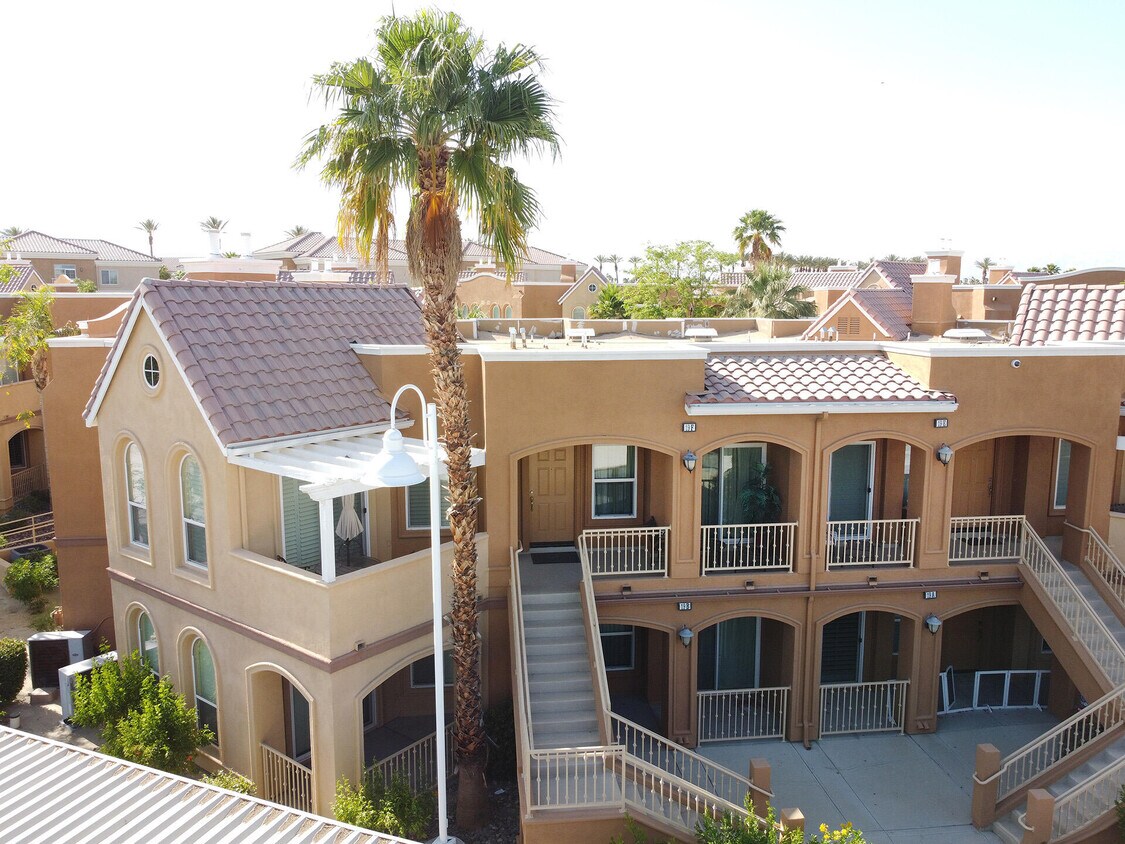 45245 Seeley Dr Unit 19f, La Quinta, CA 92253 Condo for Rent in La