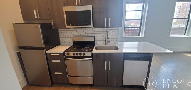 Building Photo - 11 Queensberry St